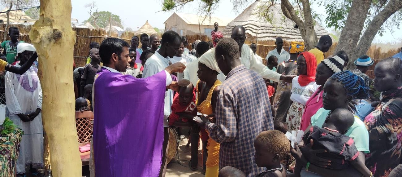 Padre Robert, a nombre de sacerdotes de Centroáfrica, Etipía y Sudán del Sur.